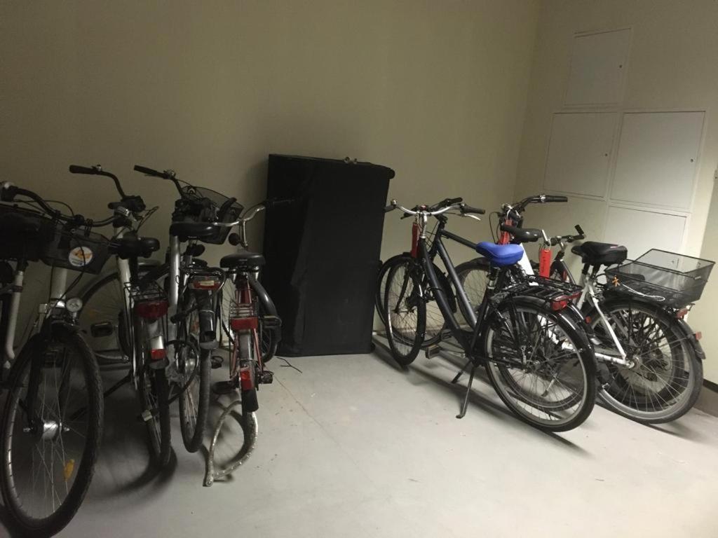 Ostseewind - In Der Strandstrasse-fuehrt Zur Seebruecke Apartment Kuehlungsborn
