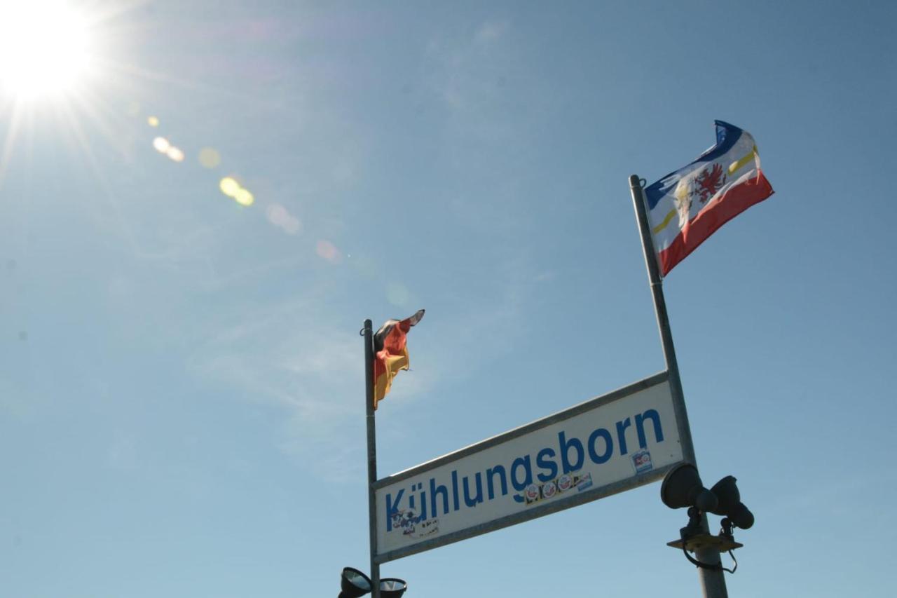 Ostseewind - In Der Strandstrasse-fuehrt Zur Seebruecke