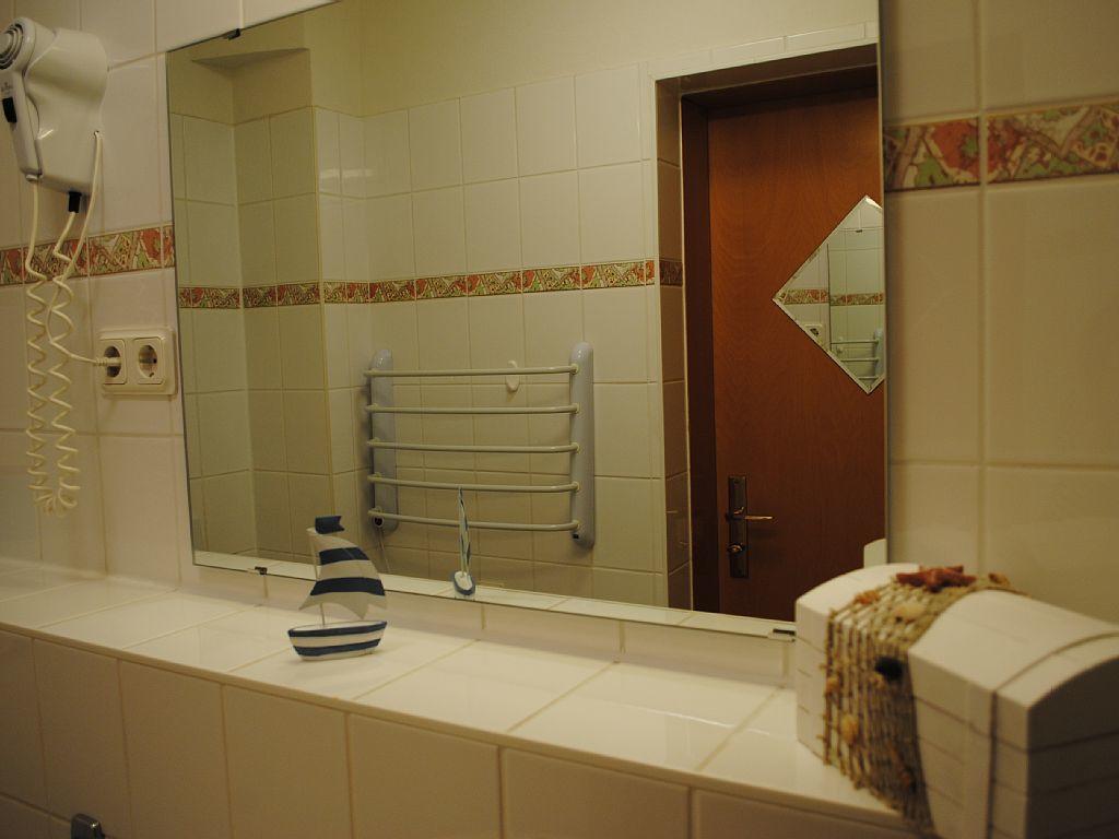Apartment Ostseewind - In Der Strandstrasse-fuehrt Zur Seebruecke Kuehlungsborn